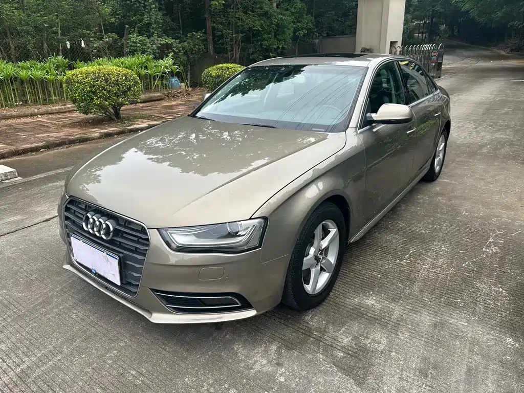 Audi A4L 2014