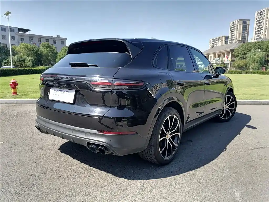 PORSCHE CAYENNE NEW ENERGY