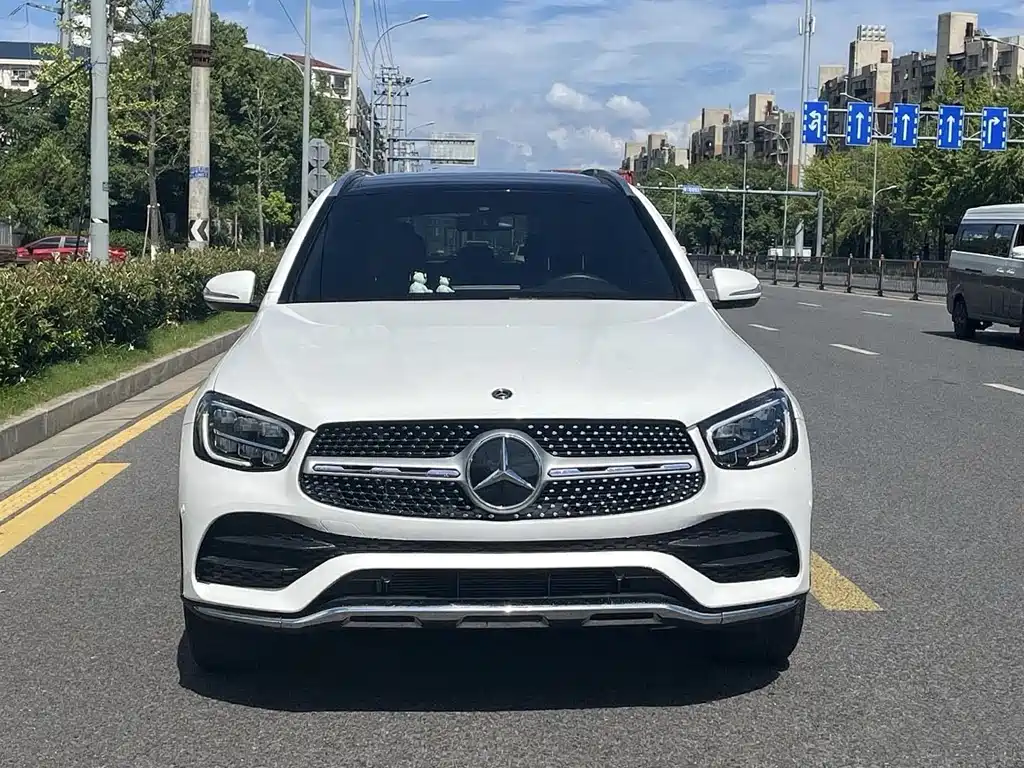 MERCEDES-BENZ GLC