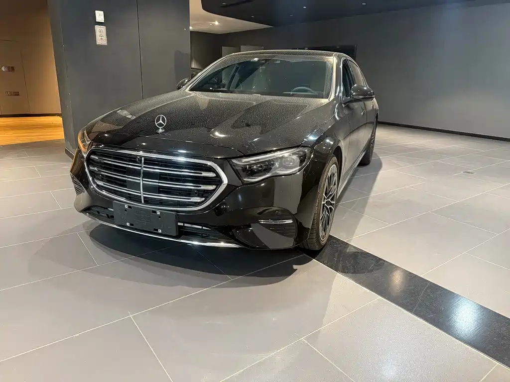 Mercedes-Benz E-Class 2025