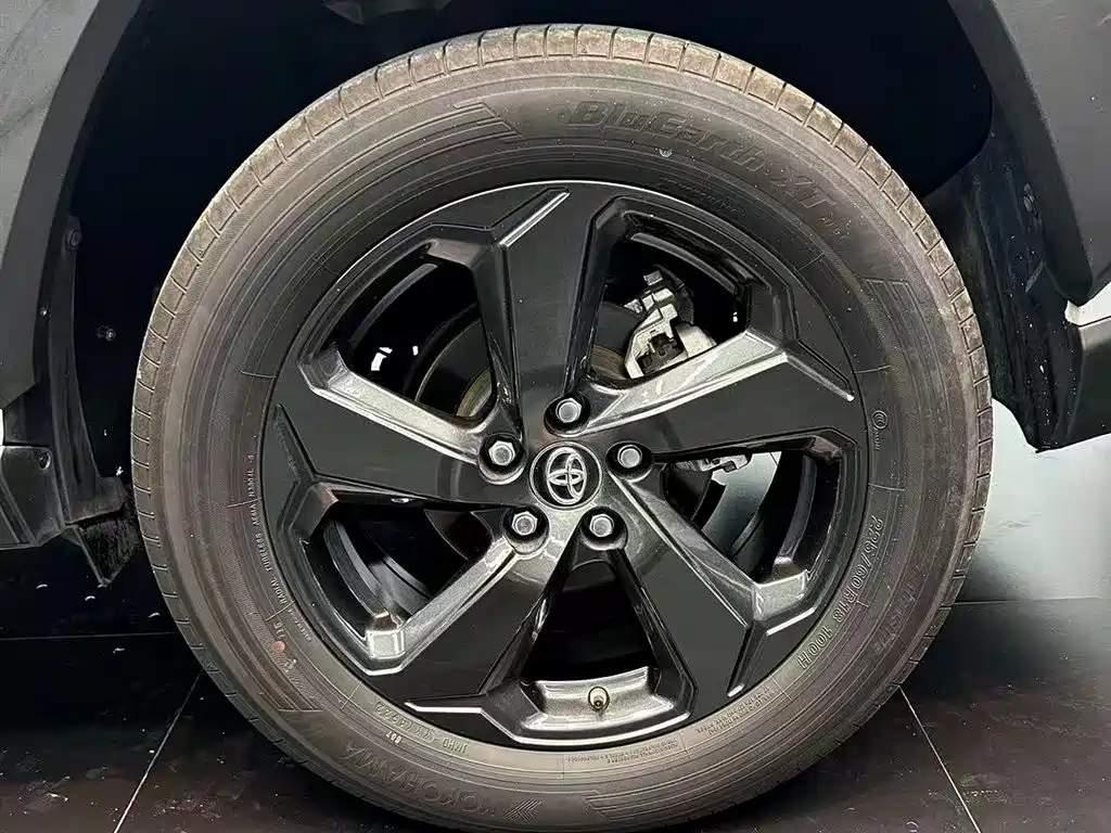 TOYOTA RAV4 RONGFANG