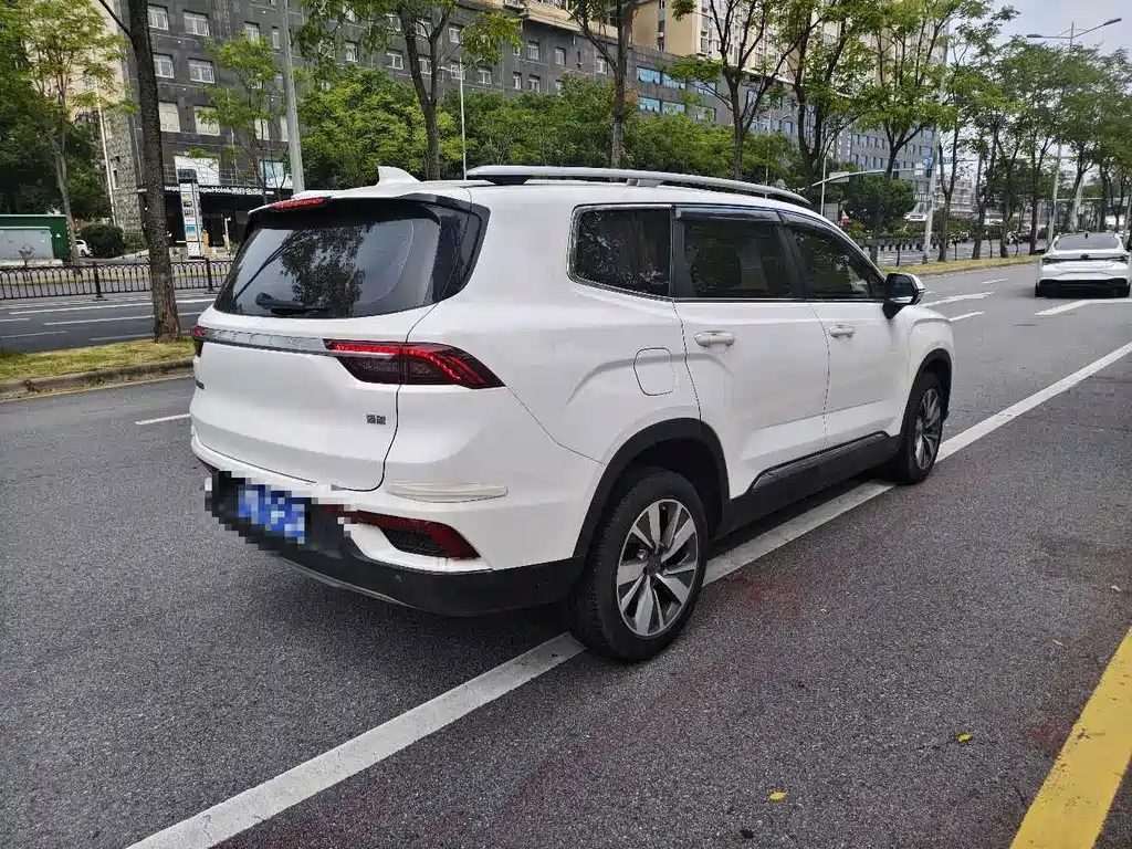 Geely Haoyue — миниатюра 7