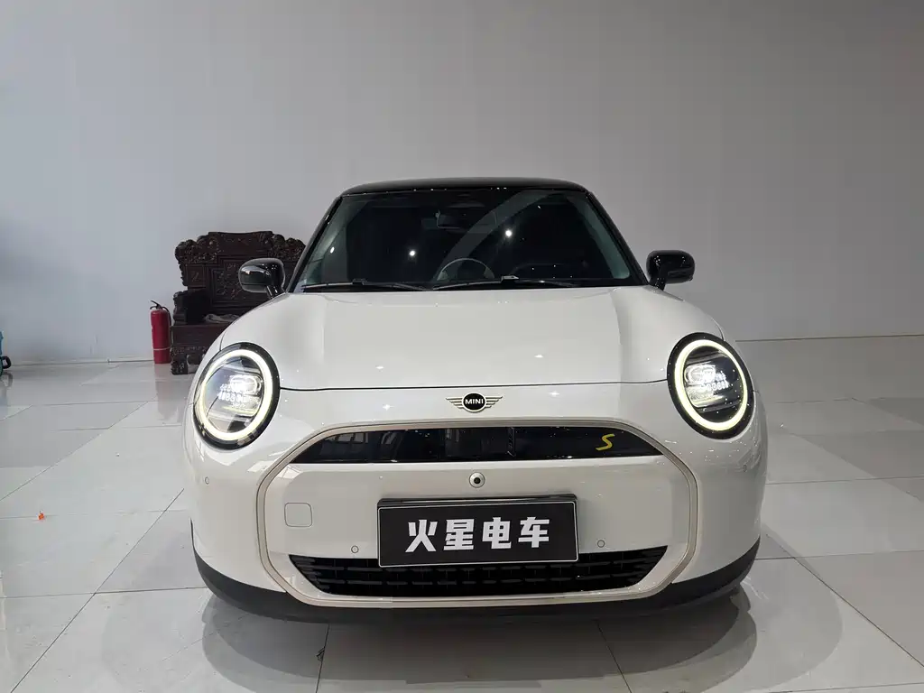 MINI MINI COOPER EV — миниатюра 3