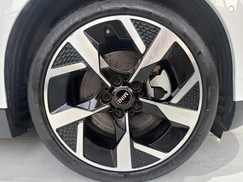 MINI MINI COOPER EV — миниатюра 10