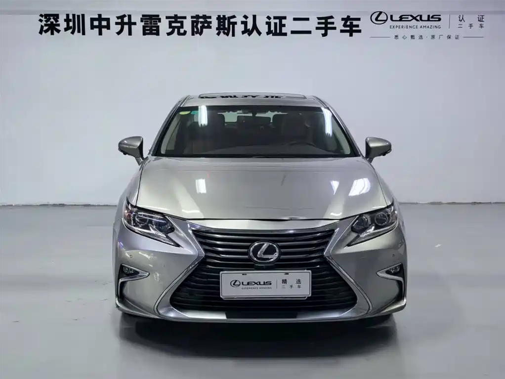 LEXUS  ES