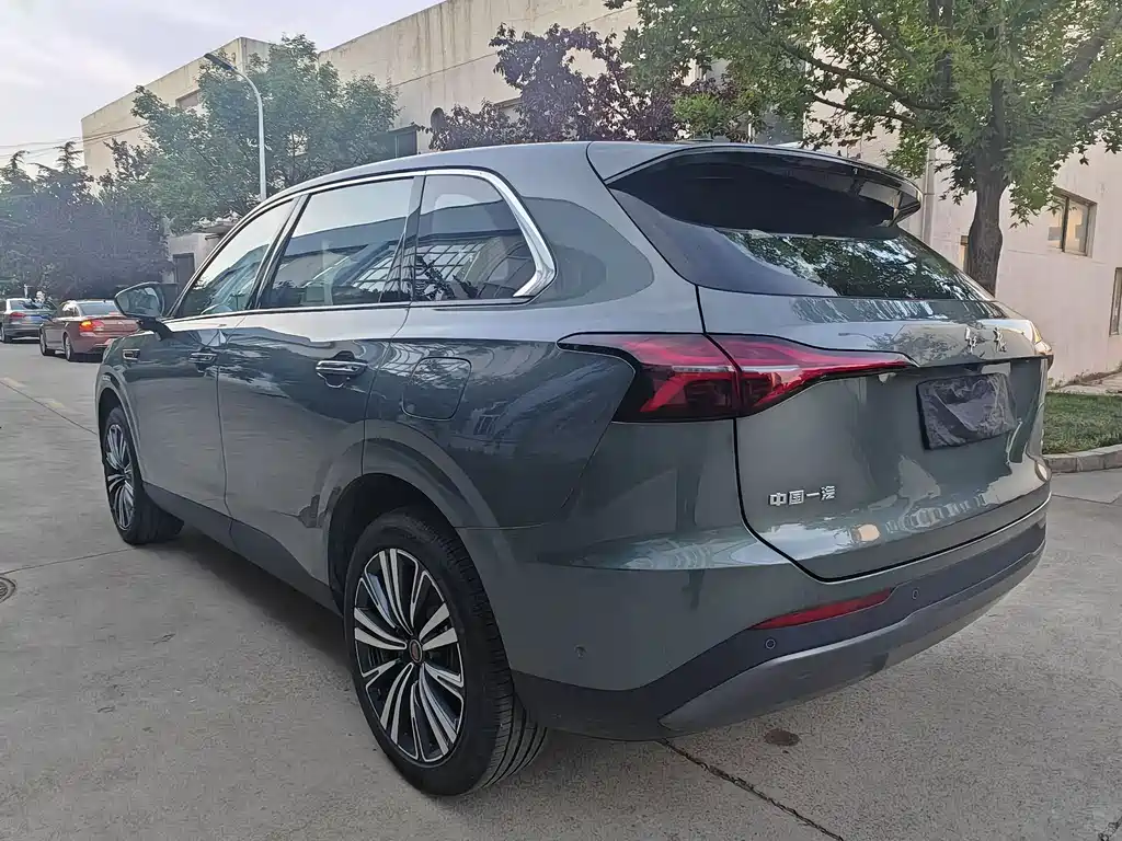 Hongqi HS6 PHEV 240 Smart Hybrid Edition, фото 7