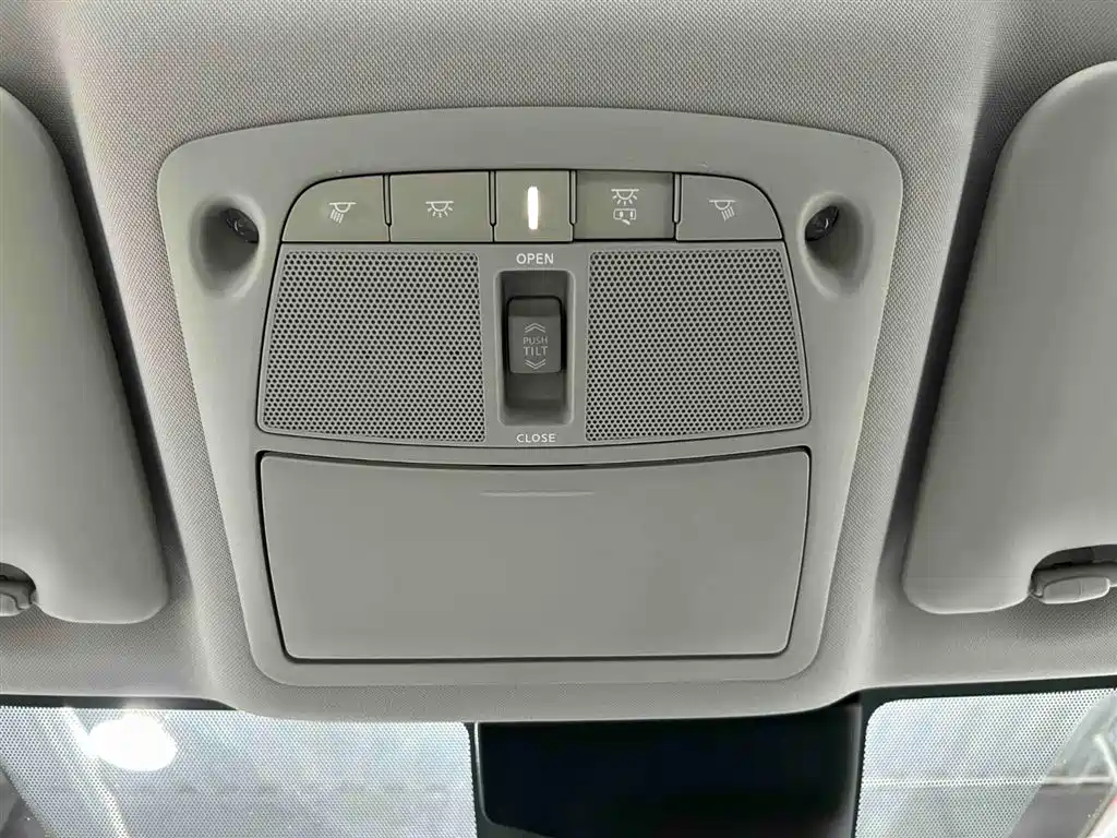 Nissan X-Trail 2025 2.0L Lead