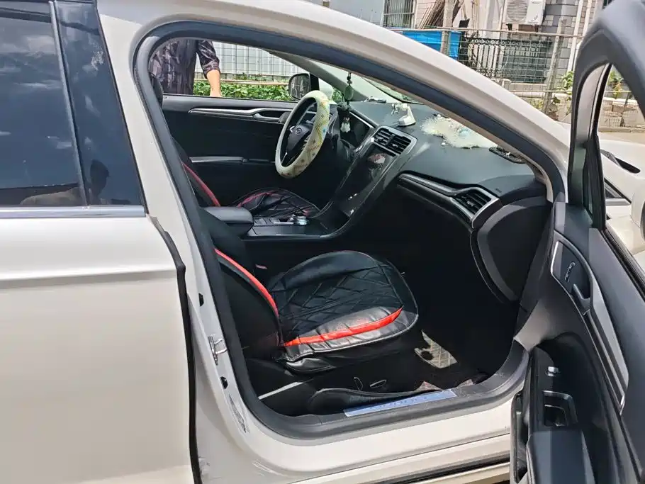 Ford Mondeo 2017 EcoBoost 180 Luxury