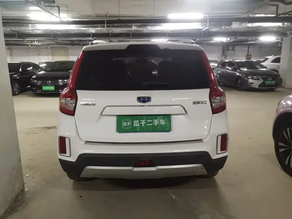 Geely Vision X6 — миниатюра 6