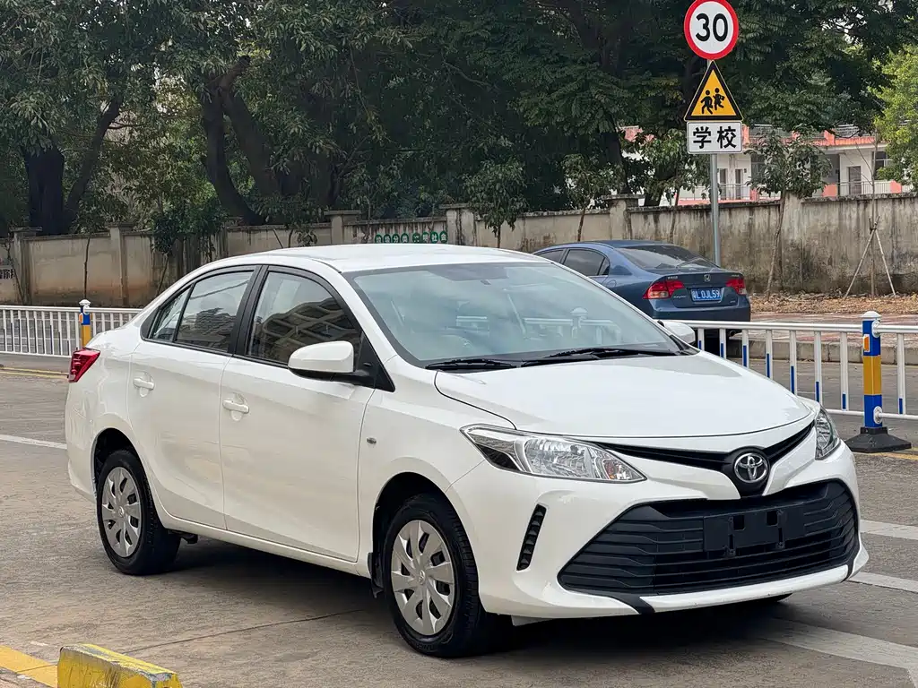 TOYOTA VIOS