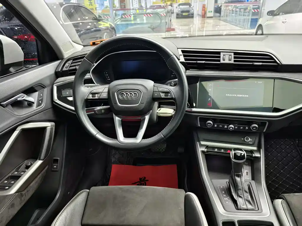 Audi Q3 2021 35 TFSI