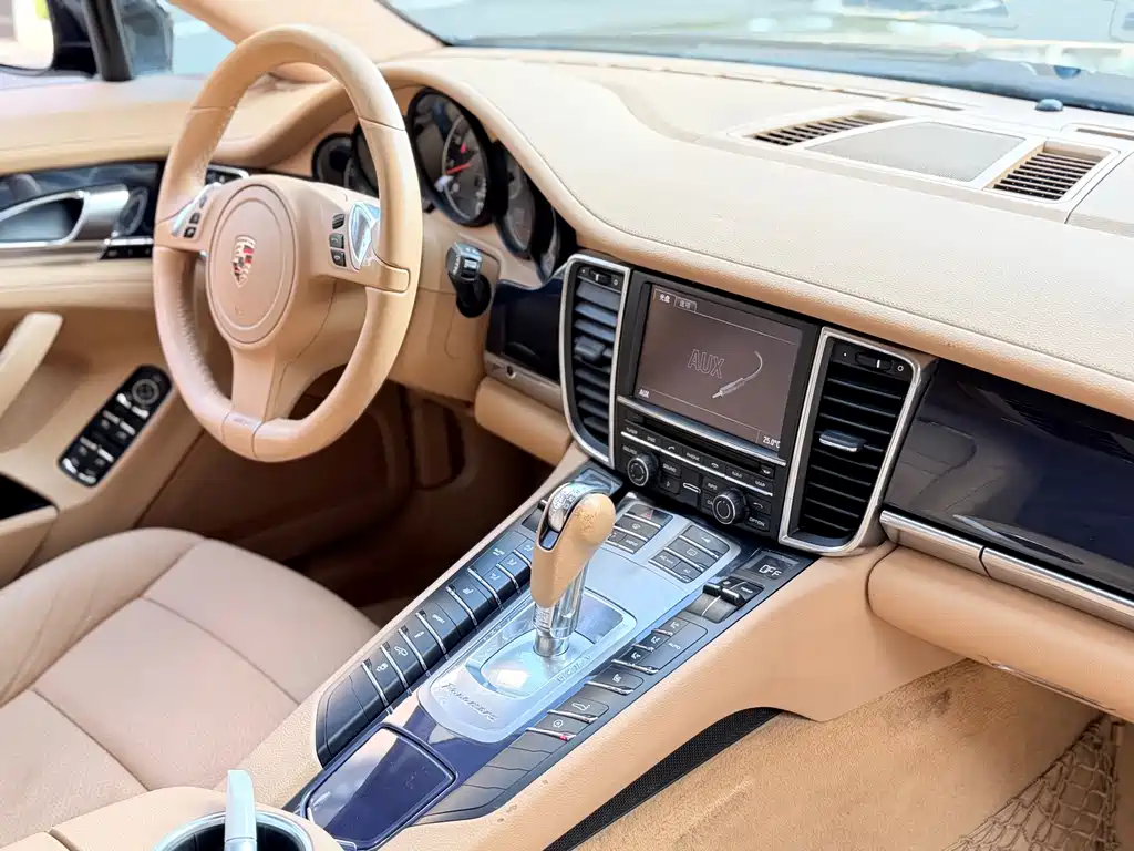 Porsche Panamera — миниатюра 9