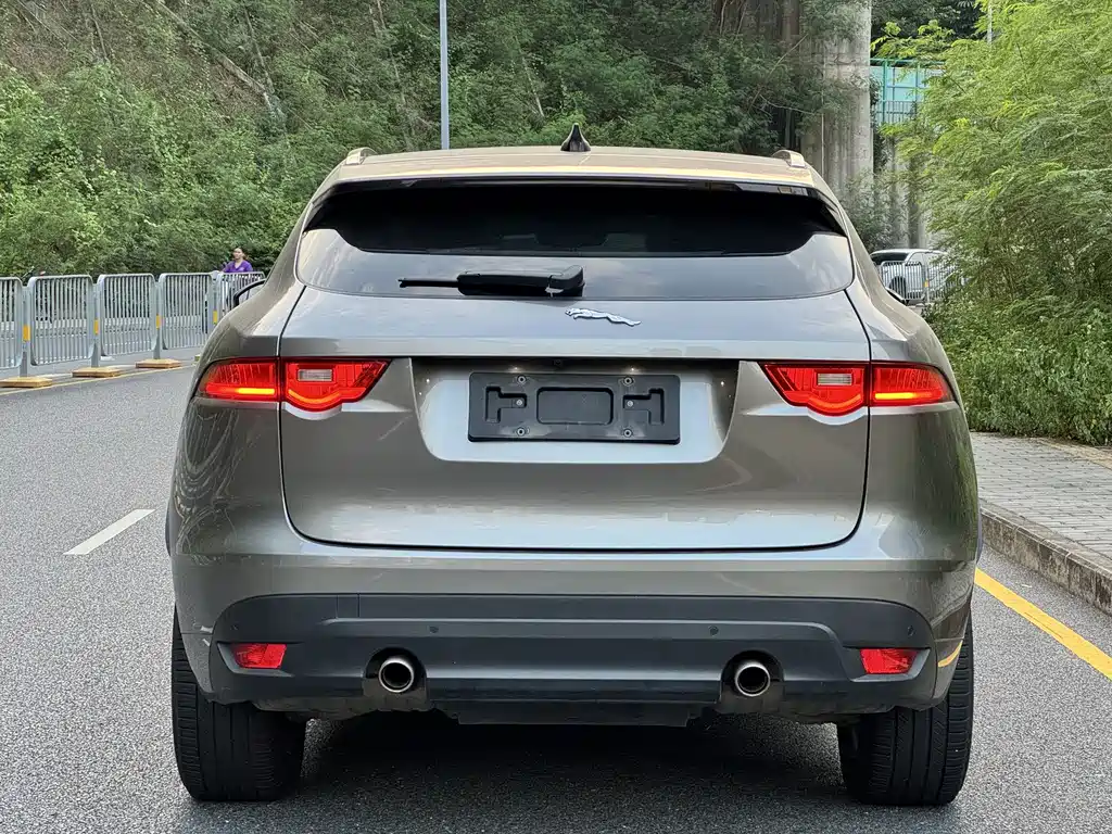 Jaguar F-PACE — миниатюра 13