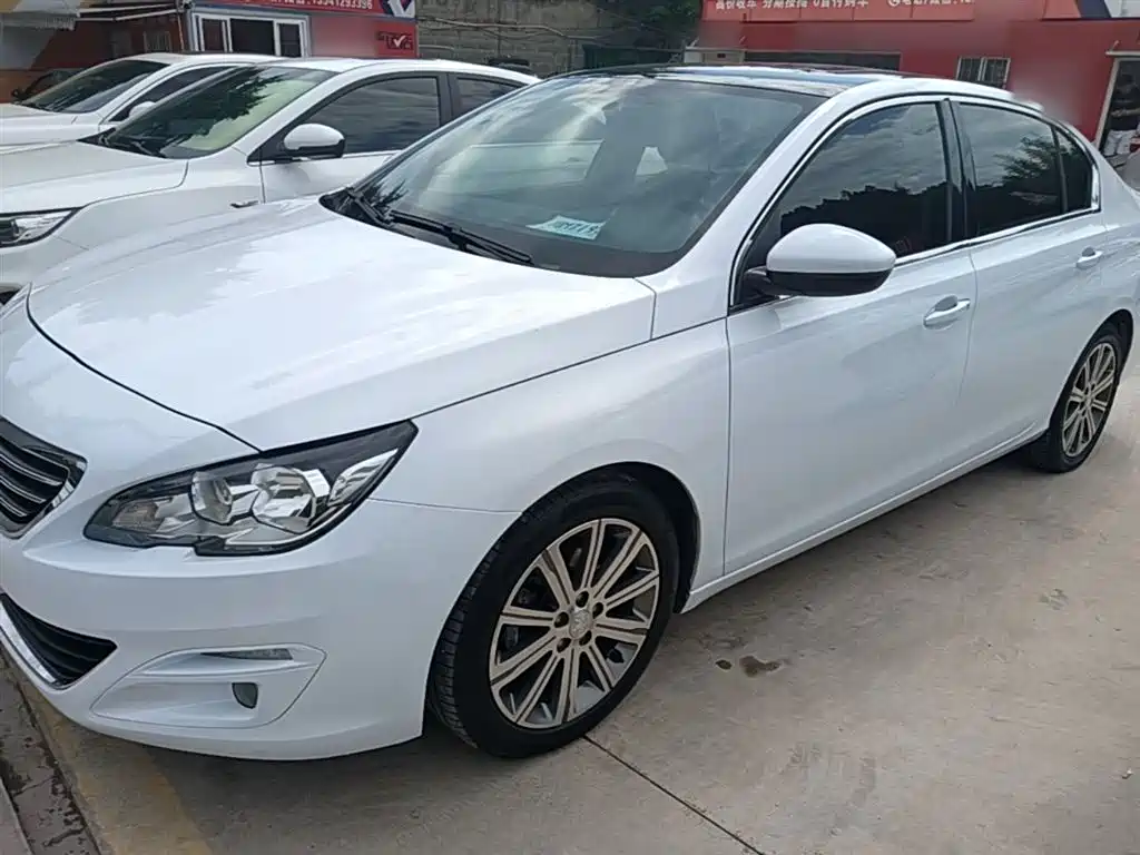 Peugeot 408 2015