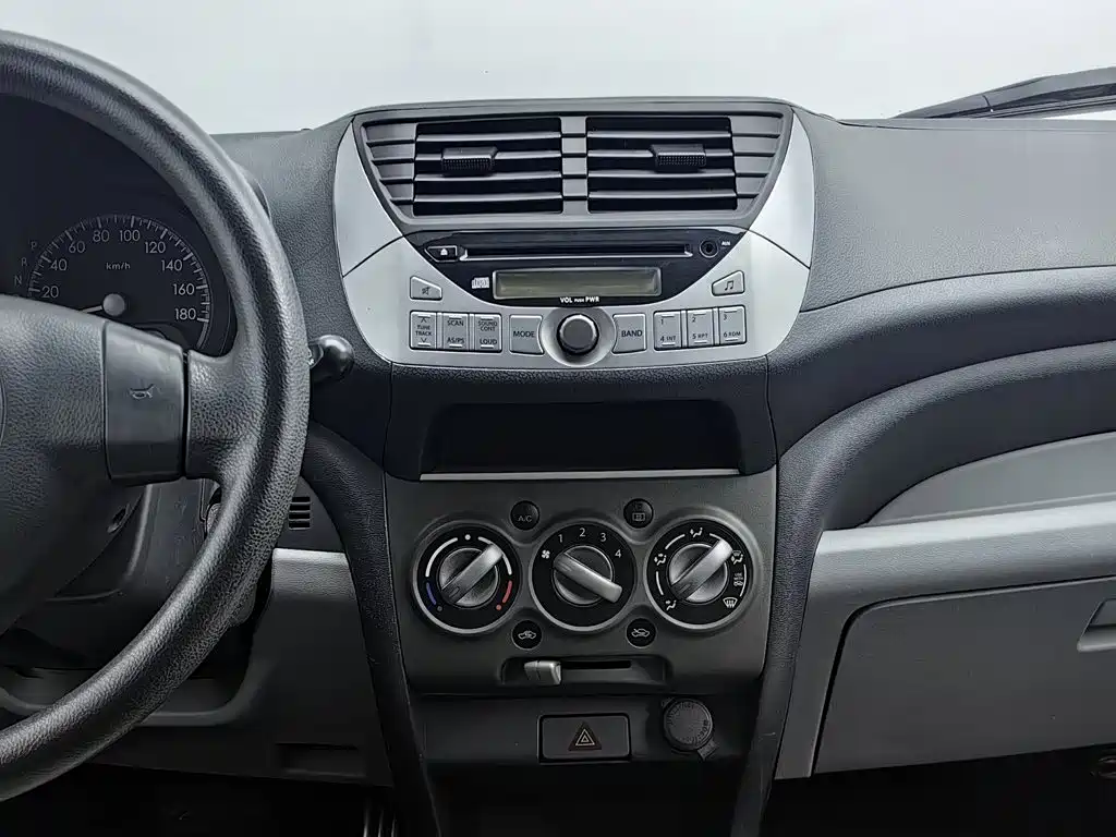 Suzuki Alto — миниатюра 12