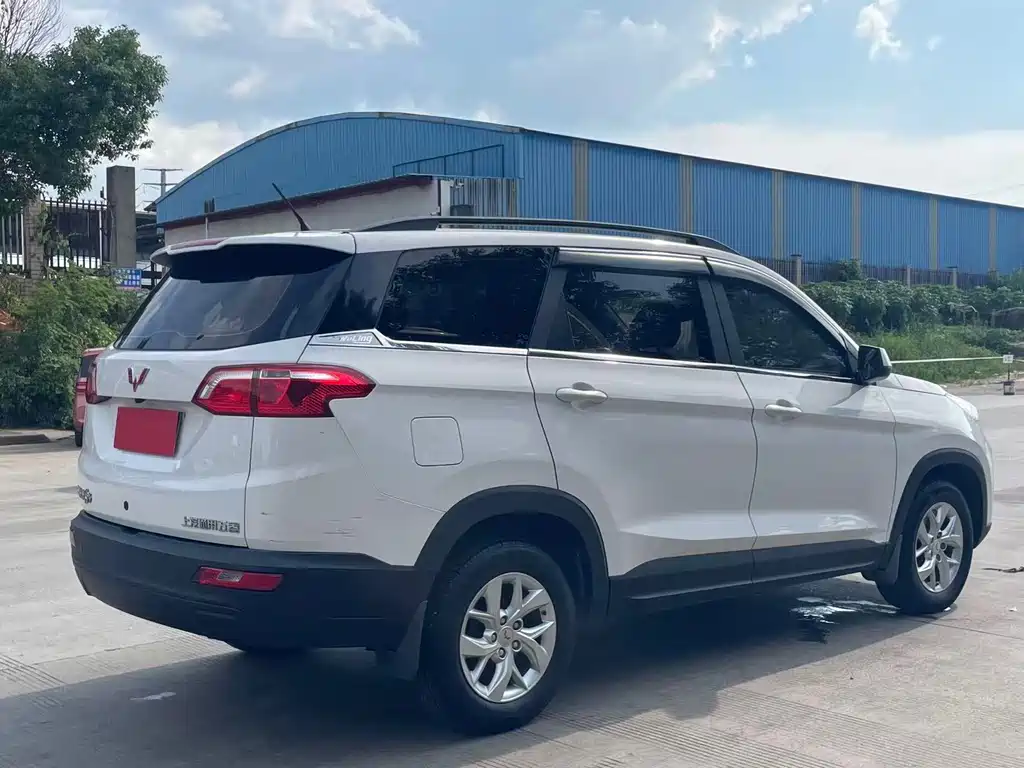 Wuling Hongguang S3 — миниатюра 9