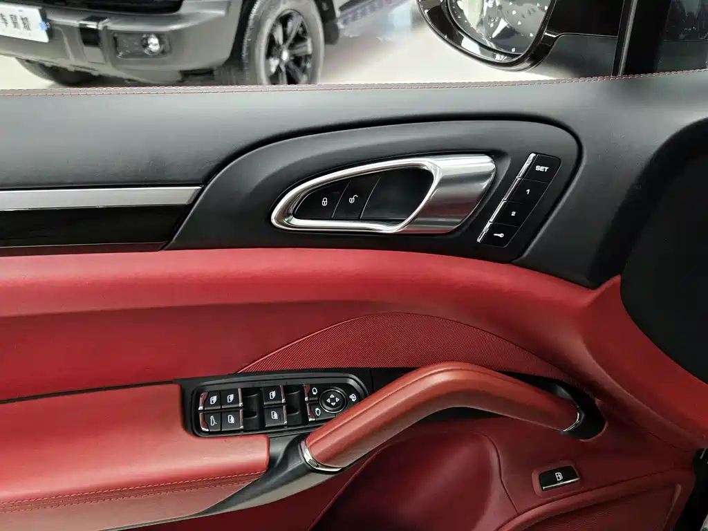 PORSCHE CAYENNE NEW ENERGY