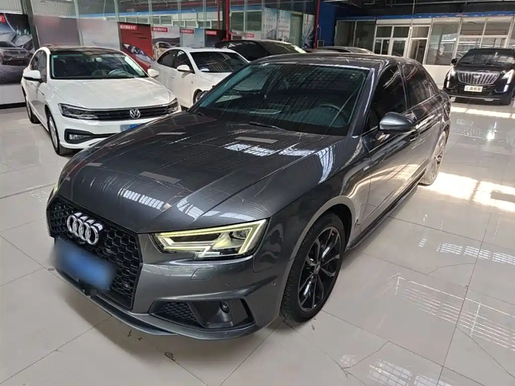 Audi A4L 2019