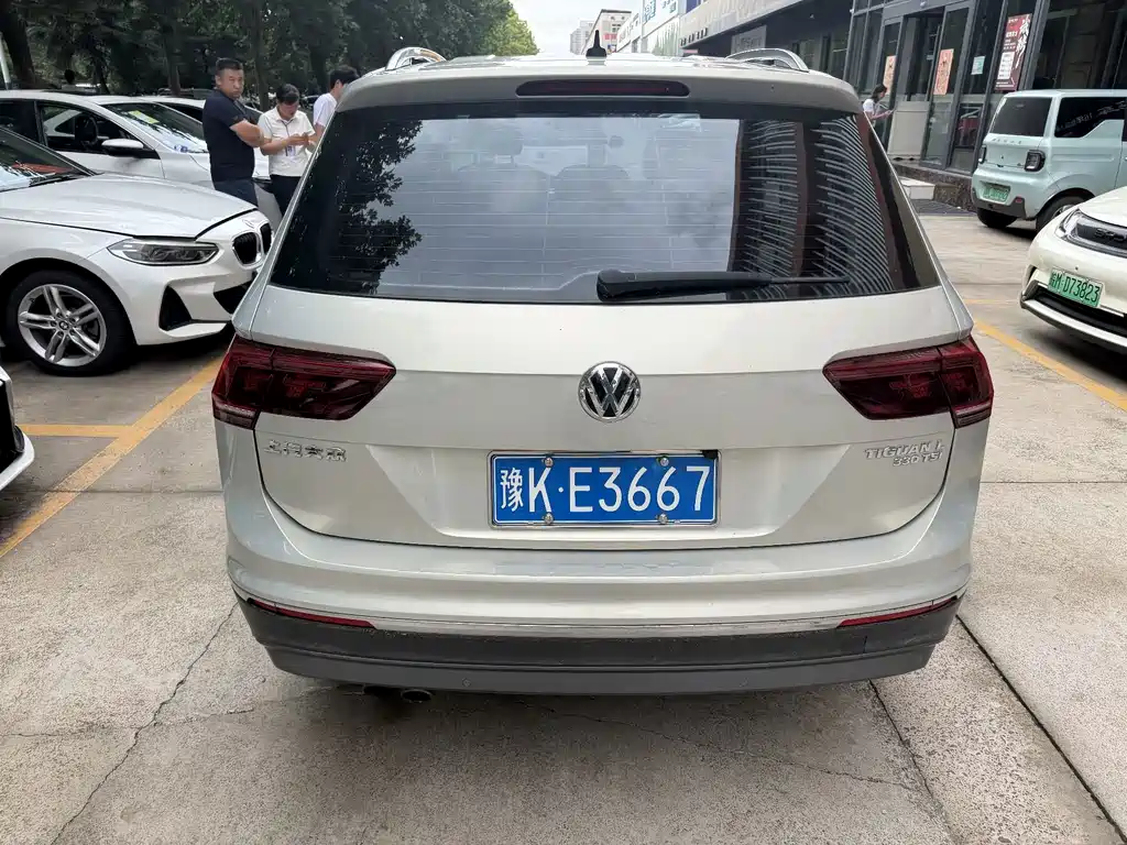 Volkswagen Tiguan L — миниатюра 3