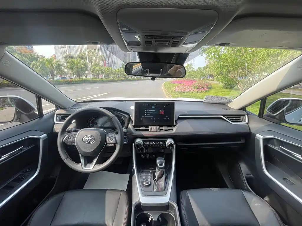 Toyota Wildlander New Energy — миниатюра 7