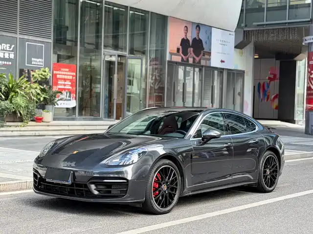 PORSCHE PANAMERA 2022