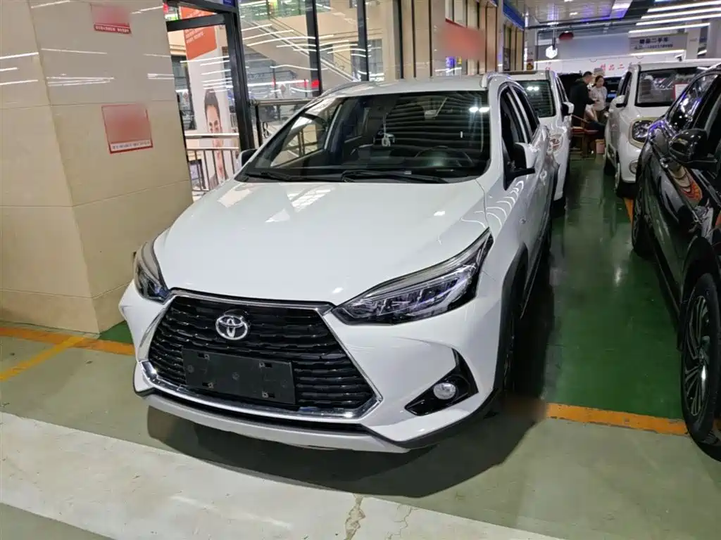 Toyota Yaris L 2021