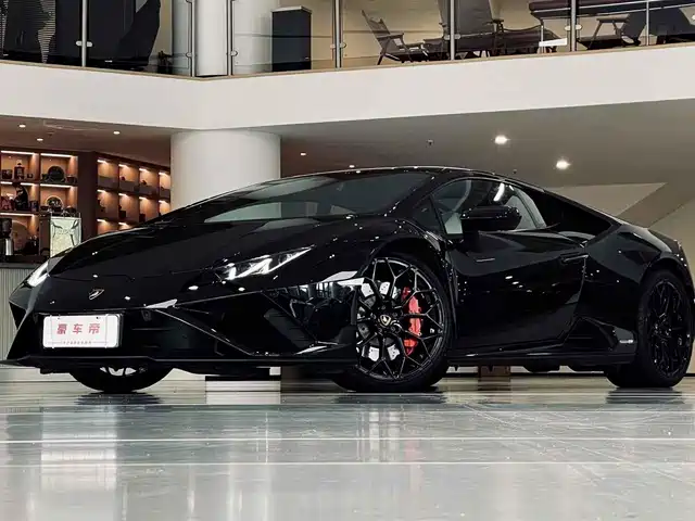 LAMBORGHINI HURACÁN 2022
