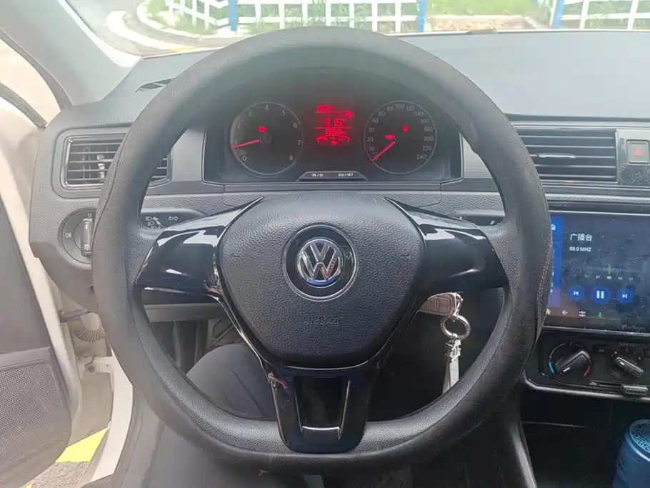 Volkswagen Santana — миниатюра 15