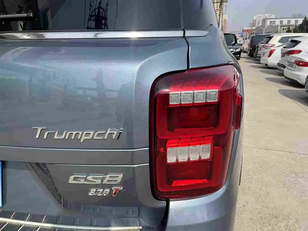 GAC TRUMPCHI GS8