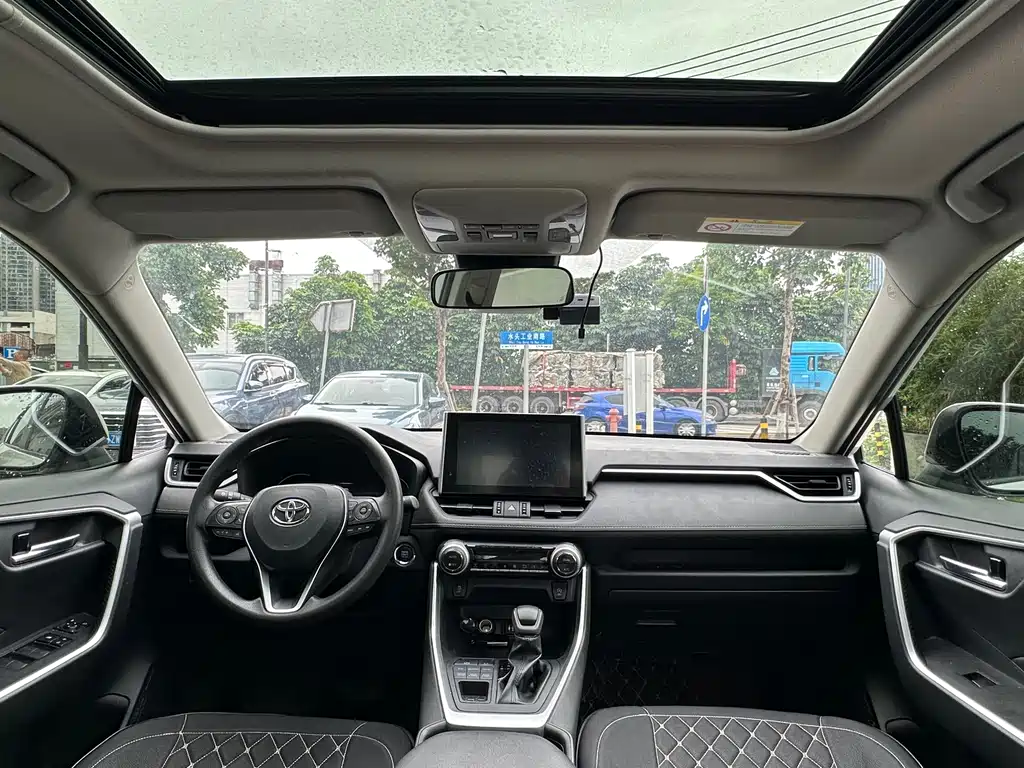 Toyota RAV4 2021 2.0L CVT