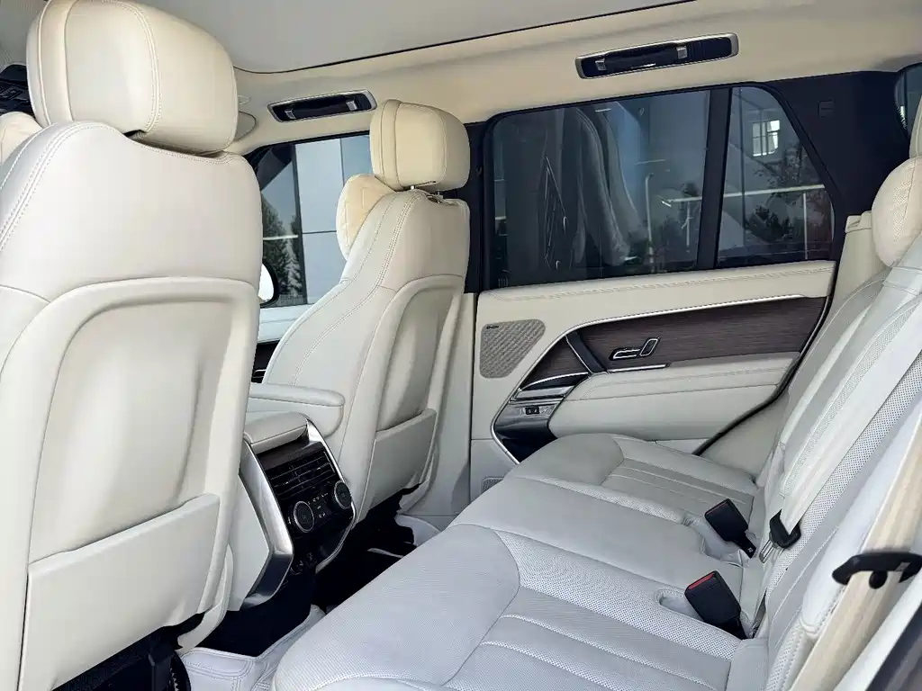 Land Rover Range Rover — миниатюра 11