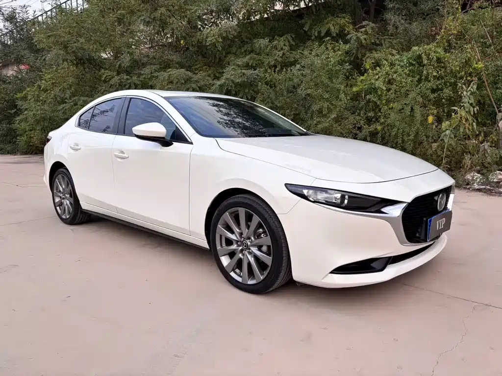 Mazda 3 Axela — миниатюра 3