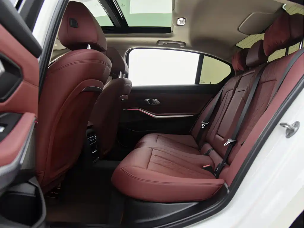 BMW 3 Series — миниатюра 8