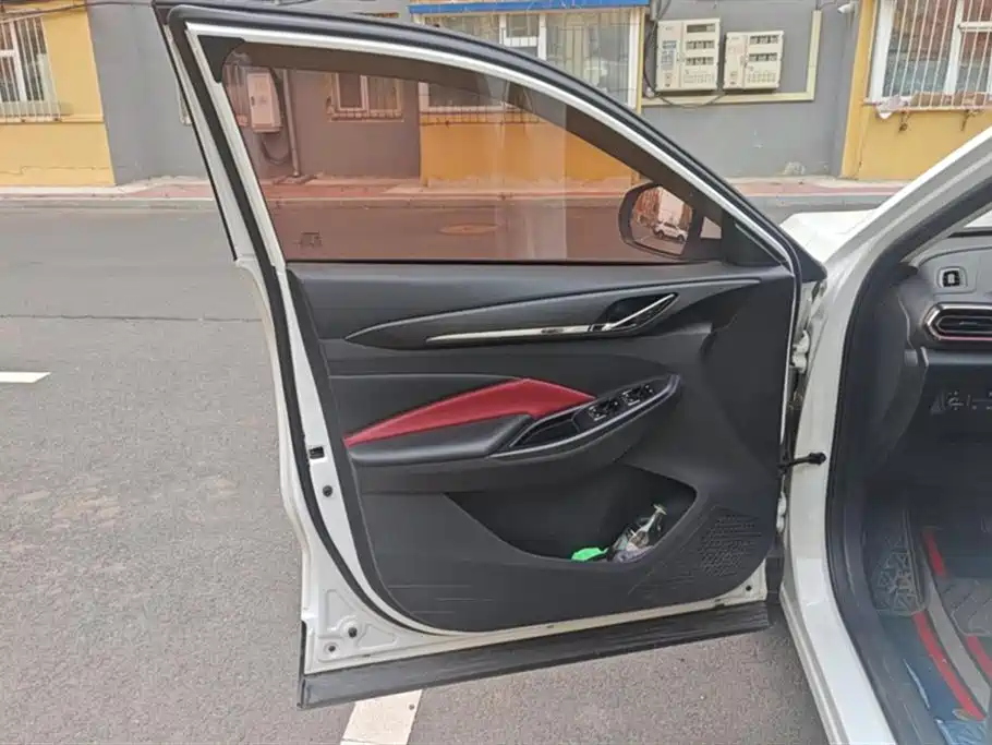 Oshan X5 2021 1.6L CVT Premium