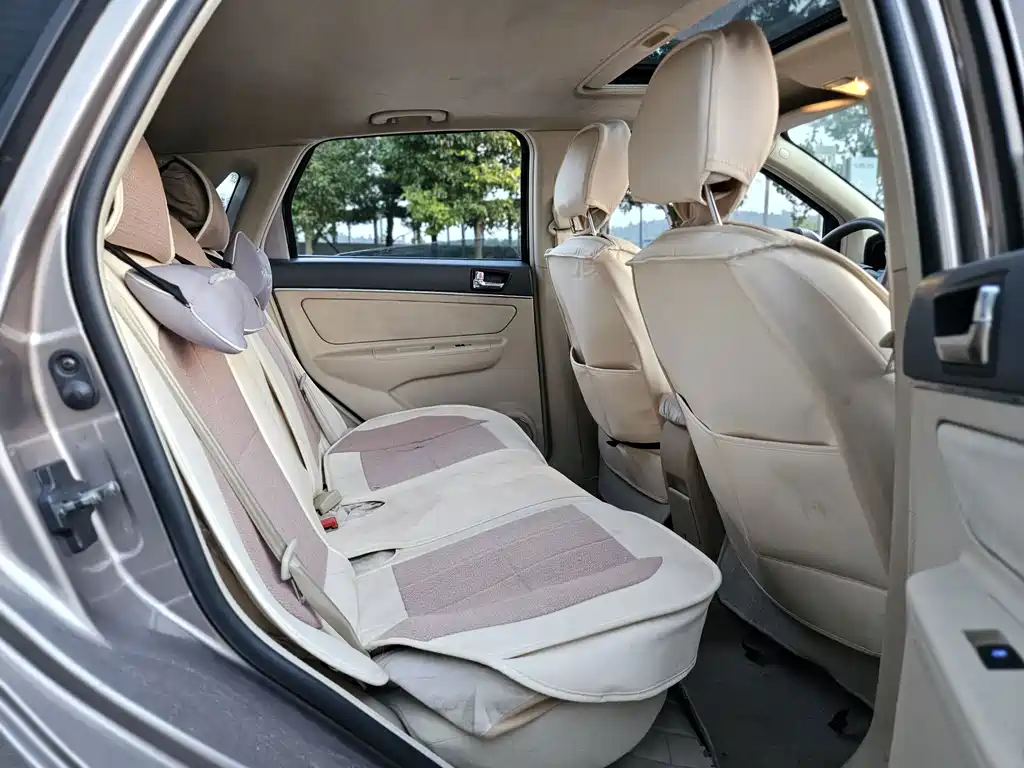 BAIC E-Series — миниатюра 4