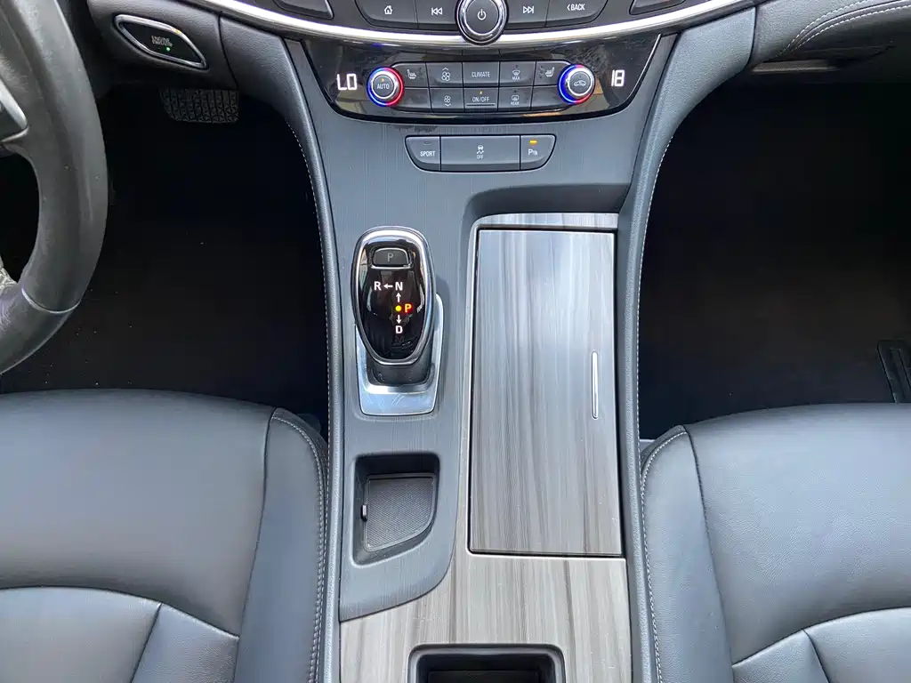 Buick LaCrosse — миниатюра 15
