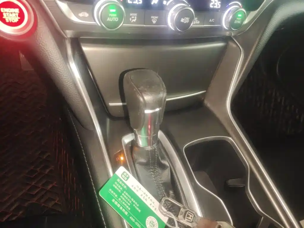 Honda Accord — миниатюра 10
