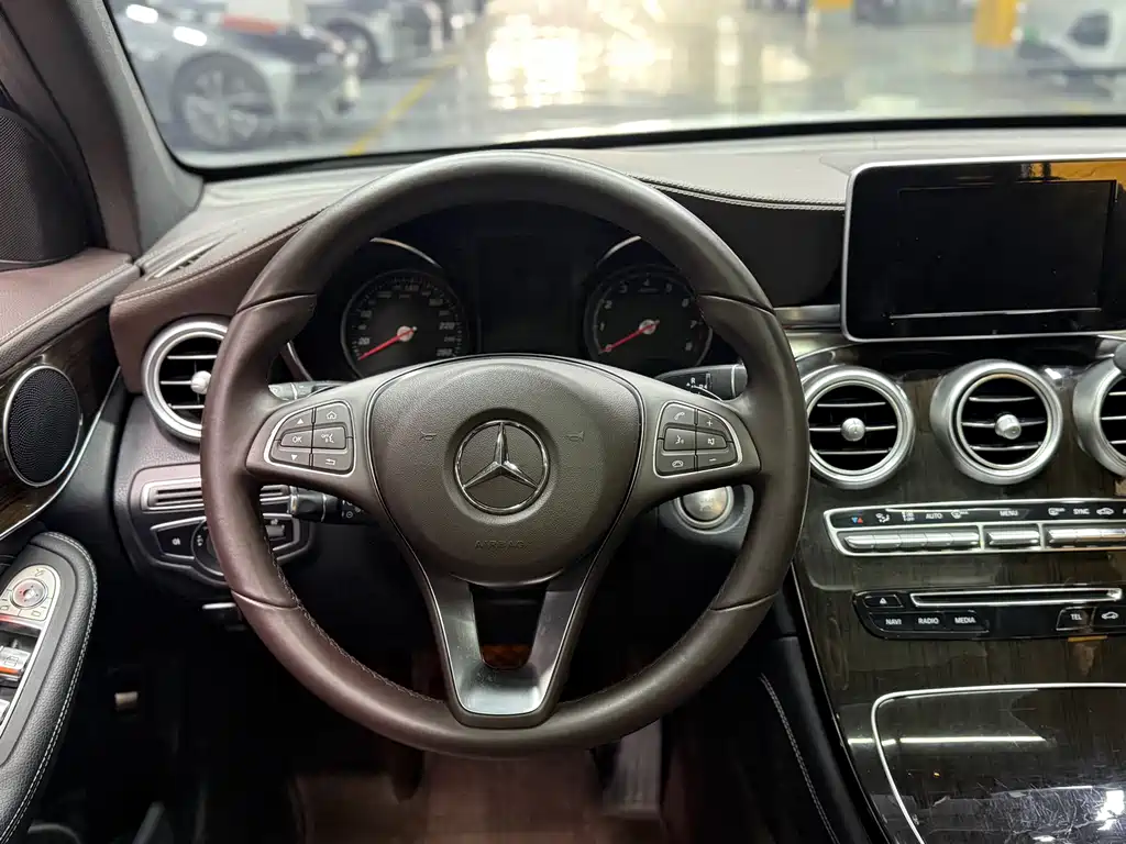 Mercedes-Benz GLC — миниатюра 13