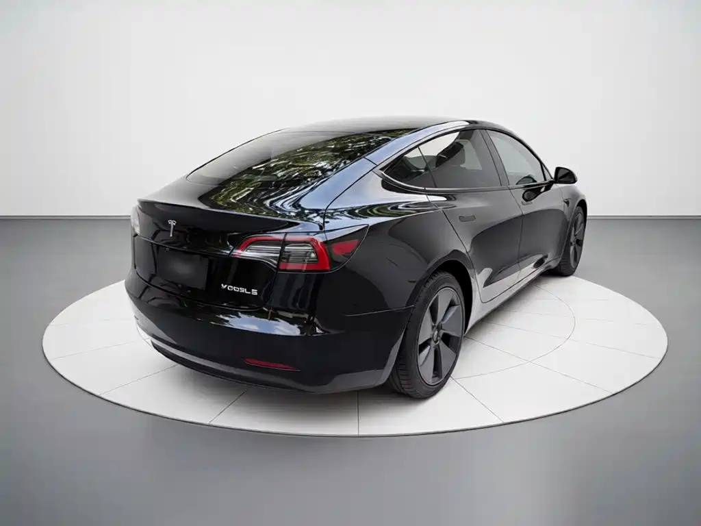 Tesla Model 3 — миниатюра 4