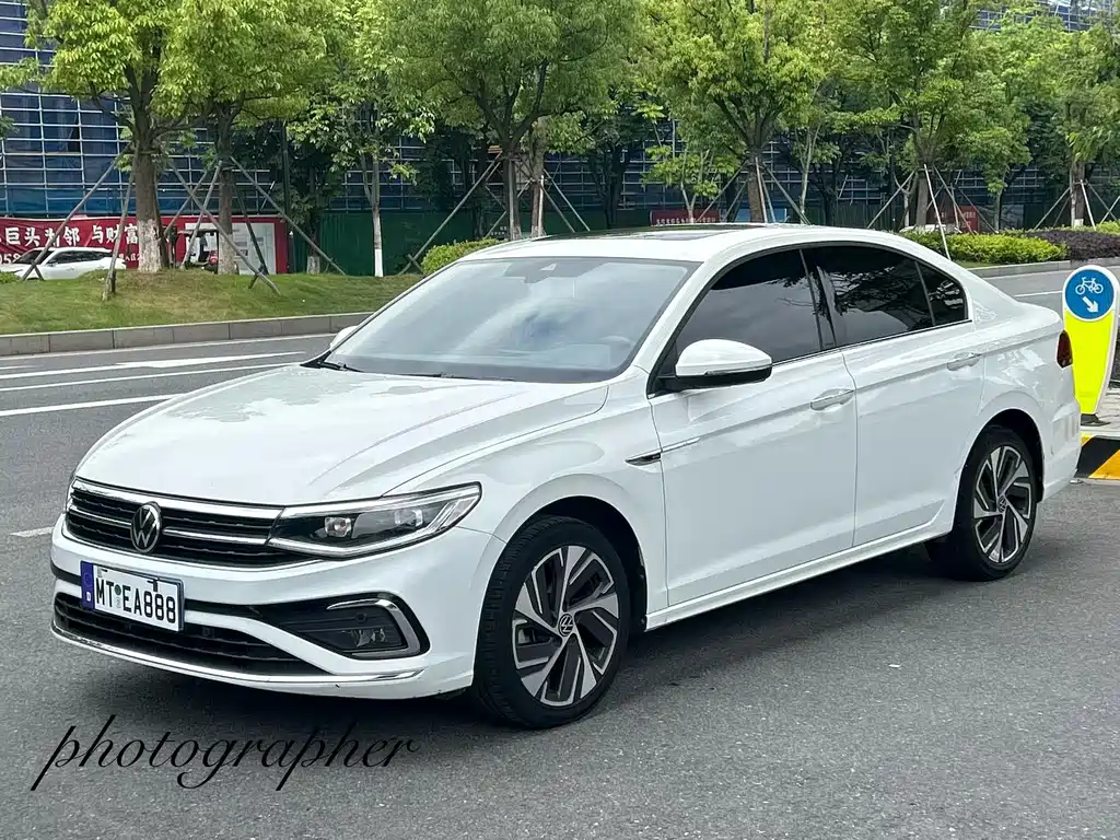 Купить Volkswagen Bora