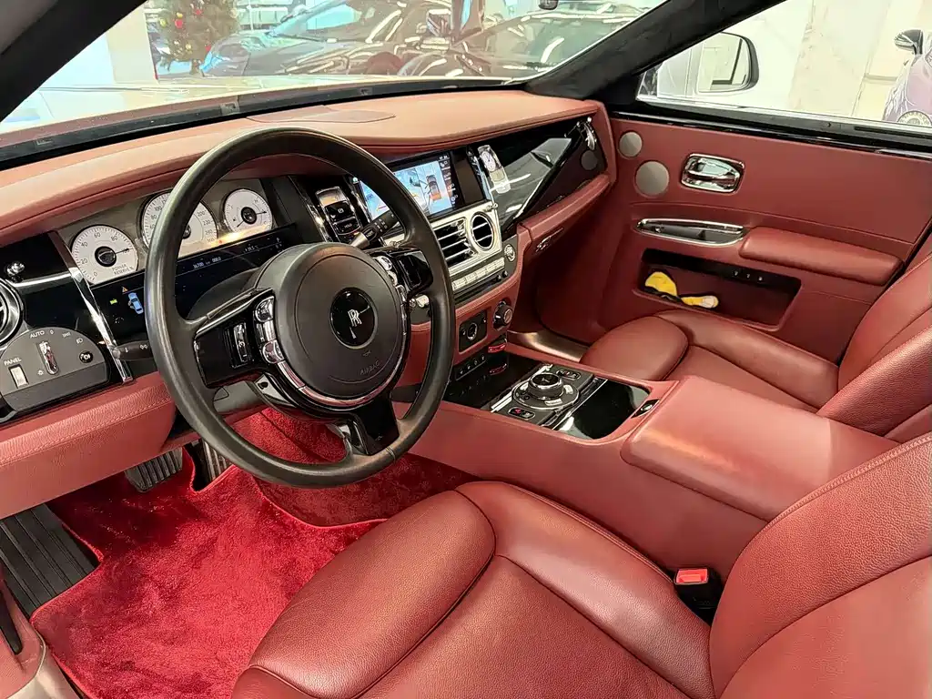 Rolls-Royce Ghost — миниатюра 4