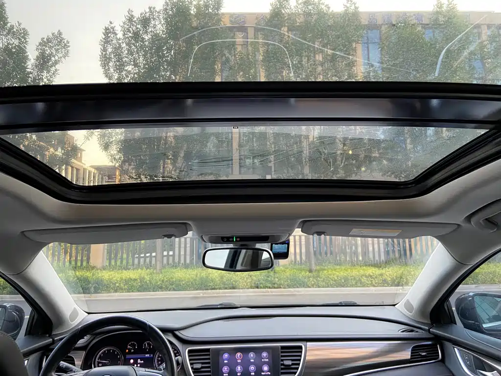 Buick LaCrosse — миниатюра 16