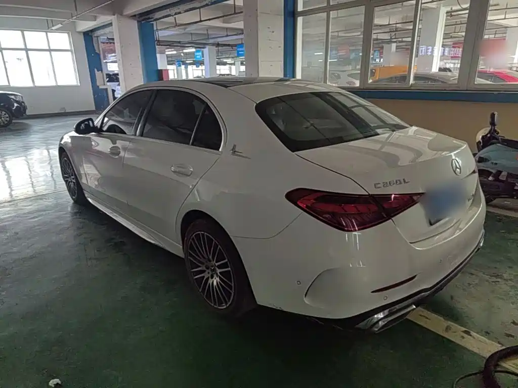 Mercedes-Benz C-Class — миниатюра 5