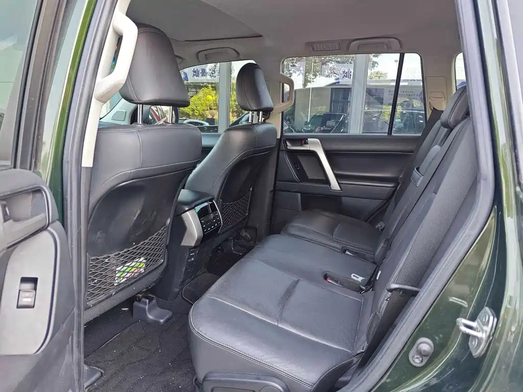 Toyota Prado — миниатюра 8