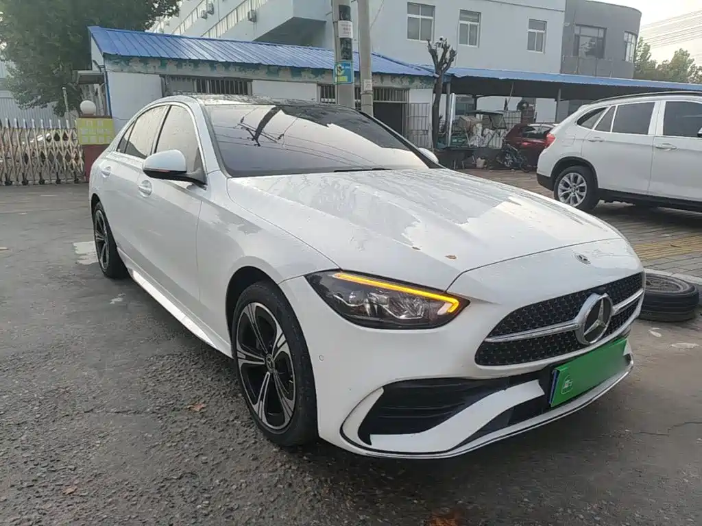 Mercedes-Benz C-Class — миниатюра 4