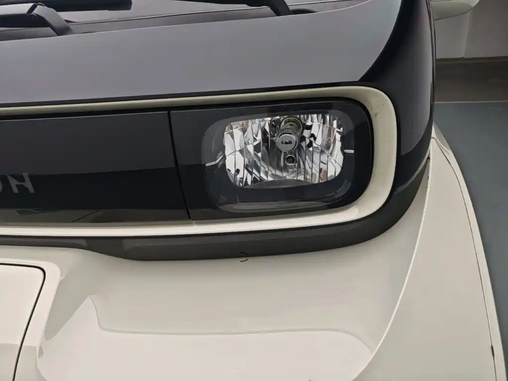 Baojun KiWi EV — миниатюра 24
