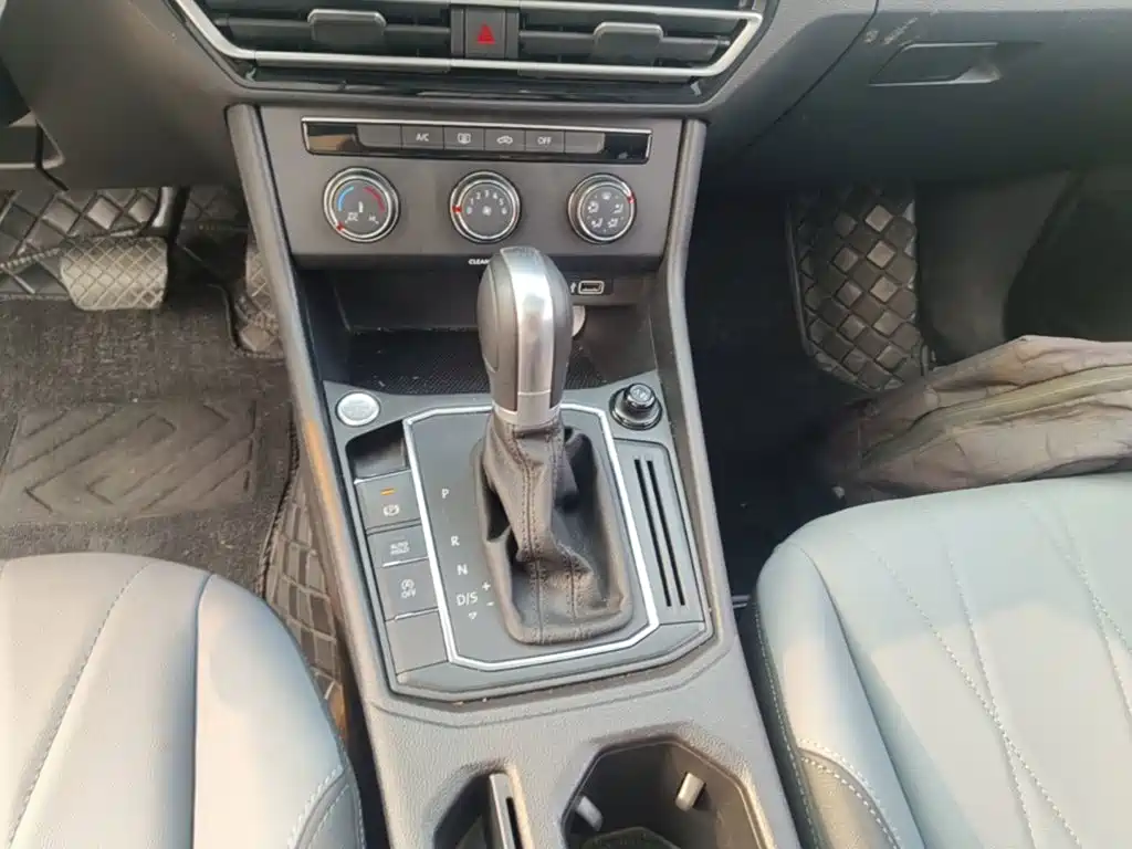 Volkswagen Lavida — миниатюра 14