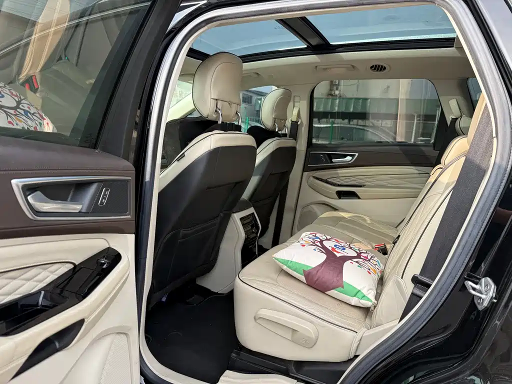 Ford Edge — миниатюра 18