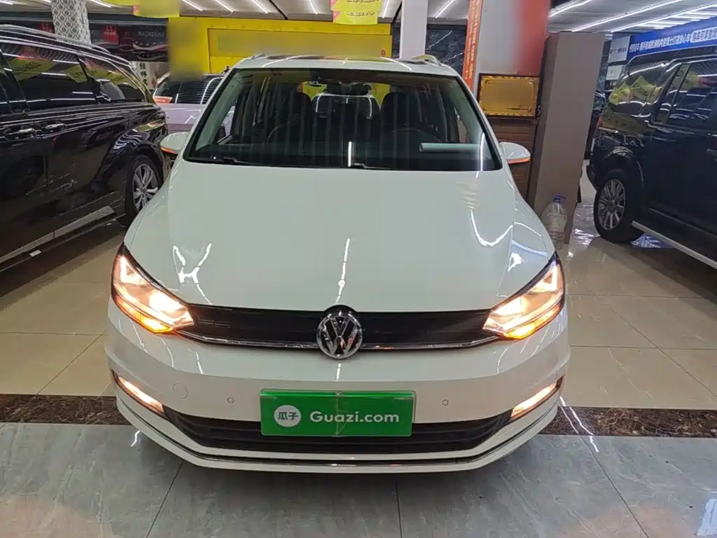 Volkswagen Touran — миниатюра 3
