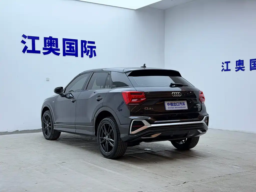 Audi Q2L — миниатюра 23